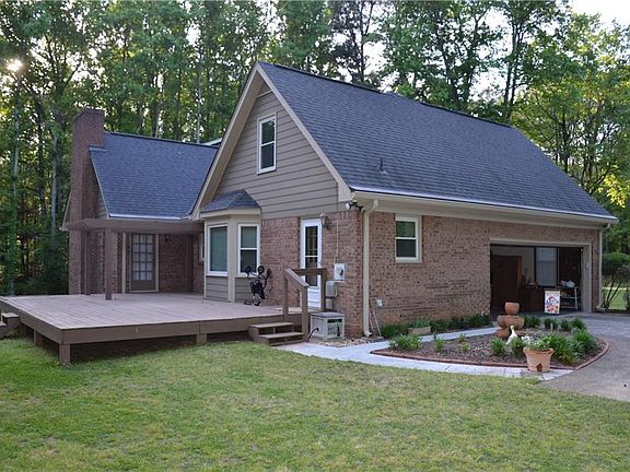 5th image of 125 Berkley Pl