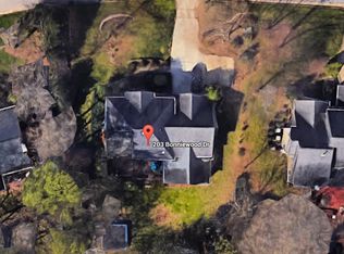 203 Bonniewood Dr, Cary, NC 27518