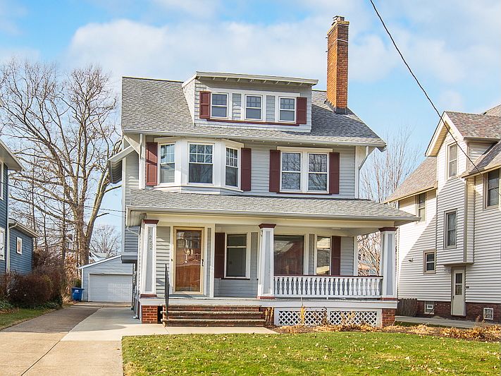 1st image of 1252 Summit Ave