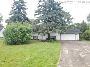 16745 W Bruce Rd, Lockport, IL 60441