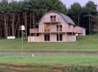 4087 Grove Church Rd, Gambier, OH 43022