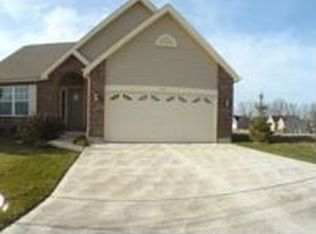 969 Ridgepointe Place Cir, Lake St Louis, MO 63367