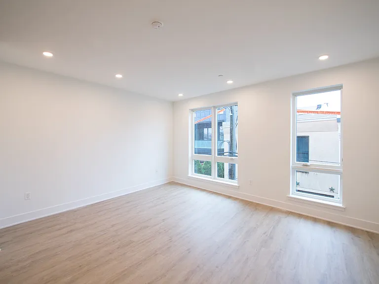 1325 N Lee St #401 — Photo 8