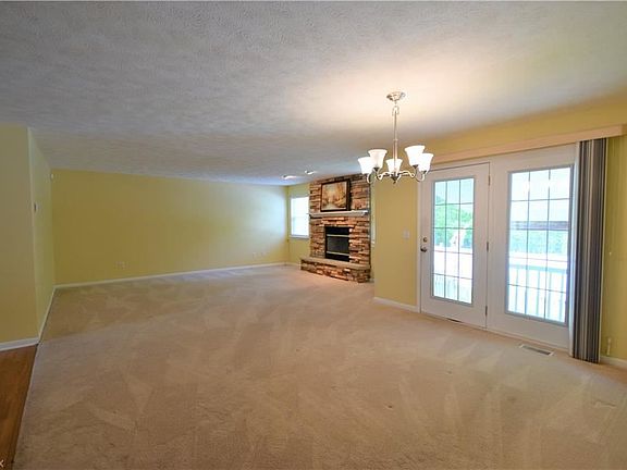 5th image of 3542 Astor Ln