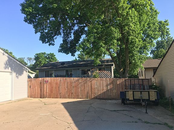 4th image of 2715 1st Ave E