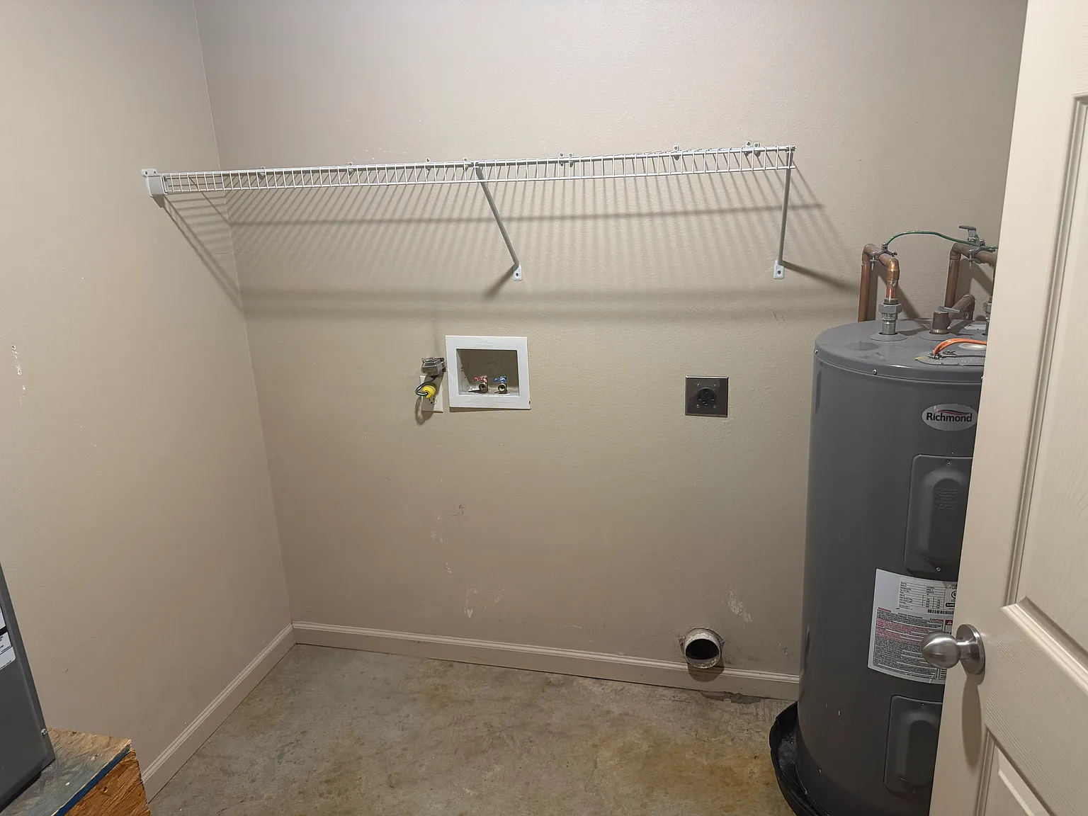 3 bed, 1296 sqft, $1,350 — Photo 4