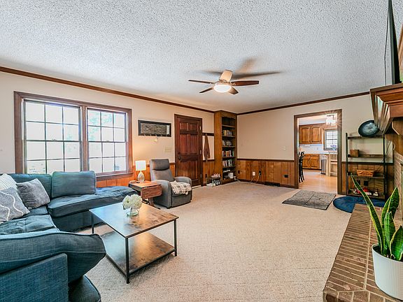 3rd image of 8008 N Carolina #39