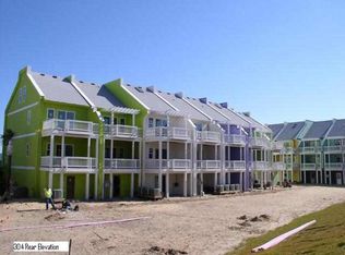 1105C Cambridge Rd #304, Kill Devil Hills, NC 27948