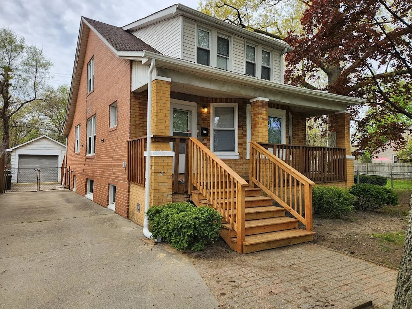 211 Farmdale St photo 1