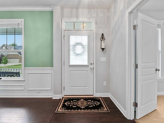 3rd image of 196 W Decatur Ln