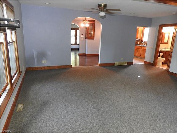 4th image of 25571 W Hedgewood Dr