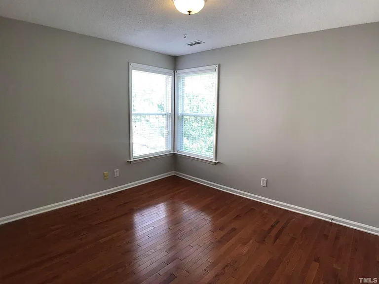 114 Hidden Rock Ct — Photo 18