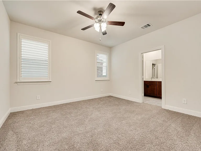 4526 Mona Lisa Ln — Photo 9
