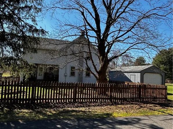 28 S Caswell Rd, Freeville, NY 13068