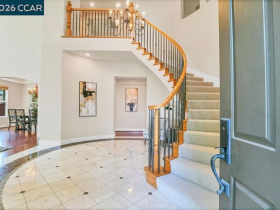 4th image of 1077 Laguna Creek Ln