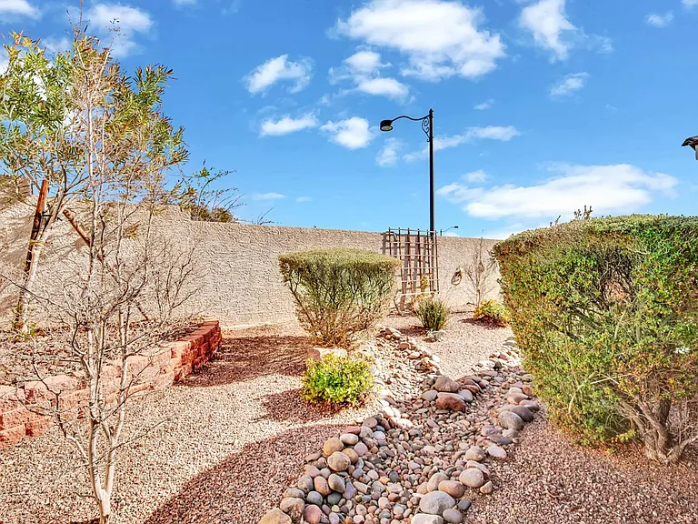 7752 Sundial Peak St — Photo 15