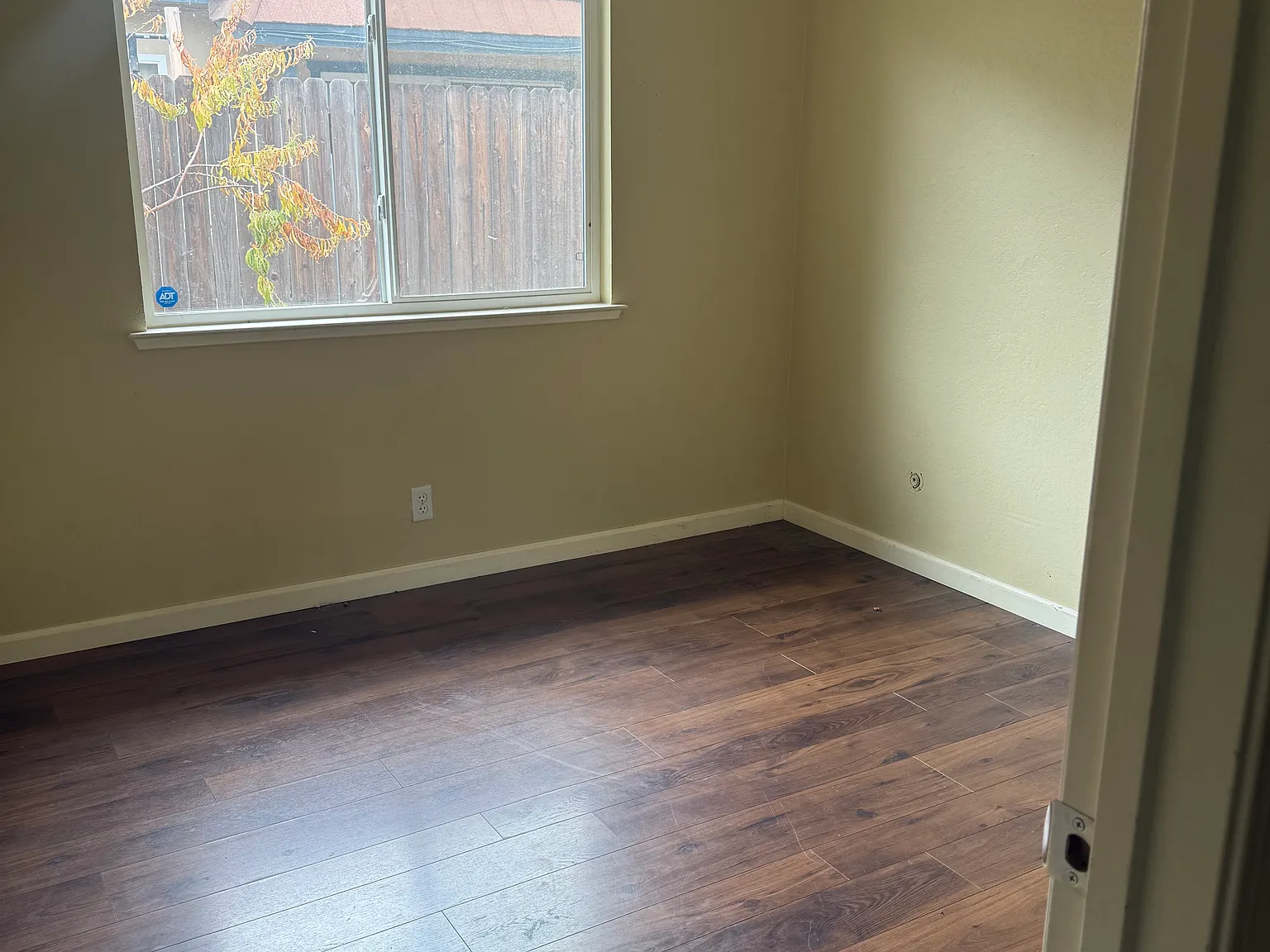 3 bed, 1217 sqft, $2,650 — Photo 4