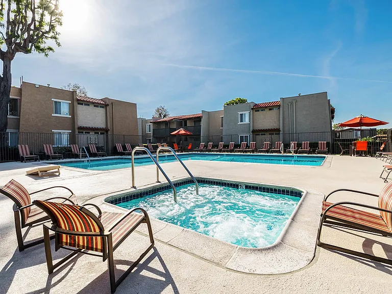 CASA GRANDE APARTMENT HOMES — Photo 10