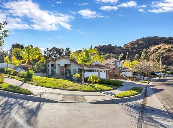 2nd image of 3660 Alvarado Cir
