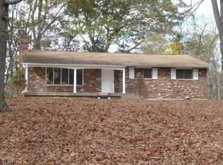 27 Hope Rd, Blairstown, NJ 07825