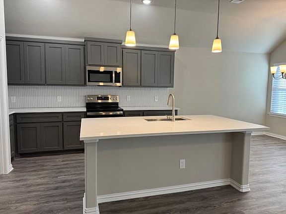 3rd image of 8922 Kiowa Dr