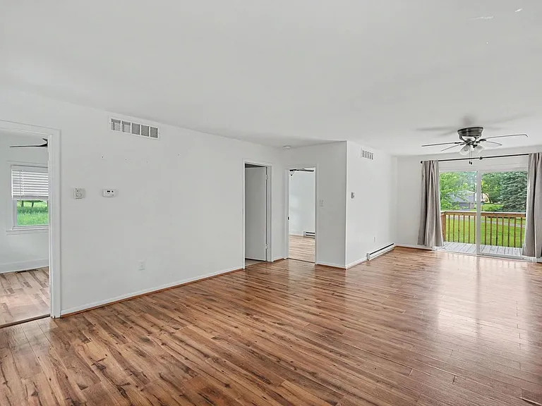 5380 Center St — Photo 6