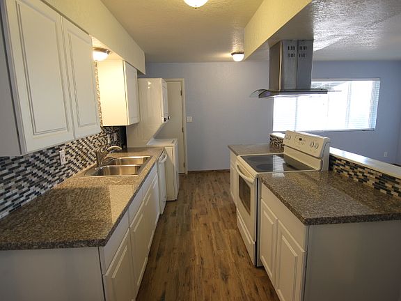 4th image of 1836 E Palmcroft Dr