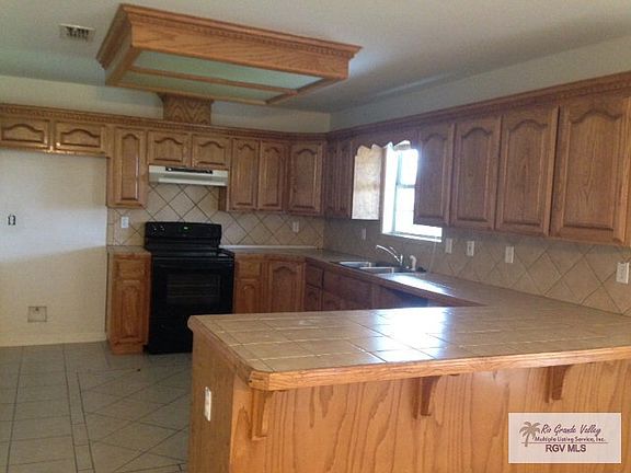 4th image of 5541 Cedar Trail Dr