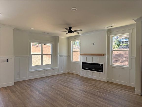 4th image of 3103 The Trail Rd