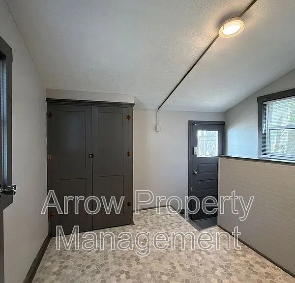 2434 W St — Photo 5