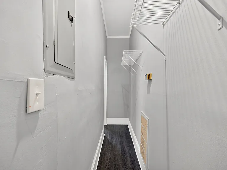 1419 Barnard St #A — Photo 11