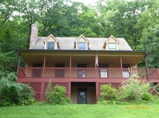 35 Pantry Rd, Hatfield, MA 01038