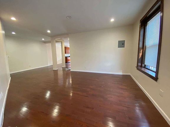 3rd image of 42-70 156th St #1CR