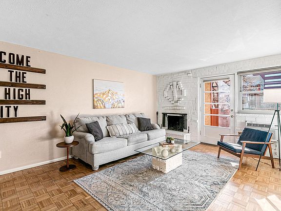 2nd image of 625 N Pennsylvania St APT 204