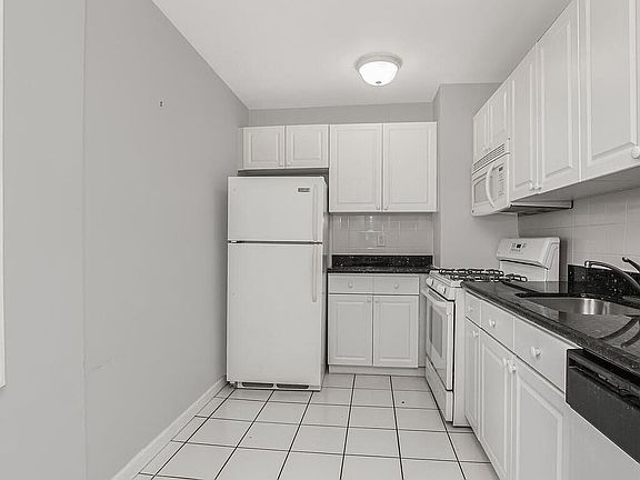 4th image of 525 W 236th St APT 6-H
