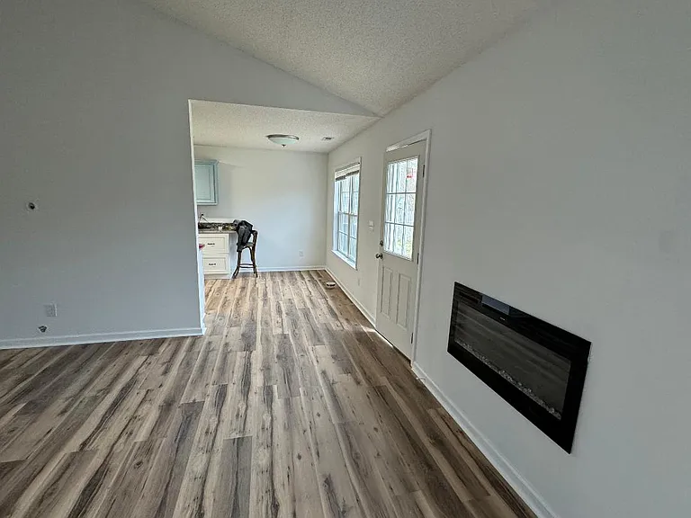 1026 Thorncrest Dr — Photo 13