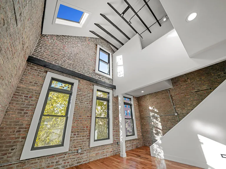 908 W 19th St #3 — Photo 10