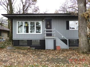 3807 E Lake Shore Dr, Wonder Lake, IL 60097