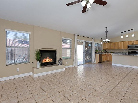 4th image of 1406 E Maldonado Dr