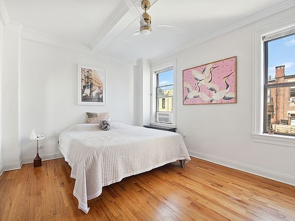 3rd image of 105 W 73rd St APT 5A