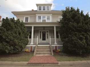 373 Academy Ave, Providence, RI 02908