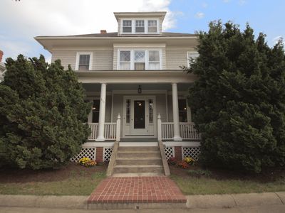 373 Academy Ave, Providence, RI, 02908