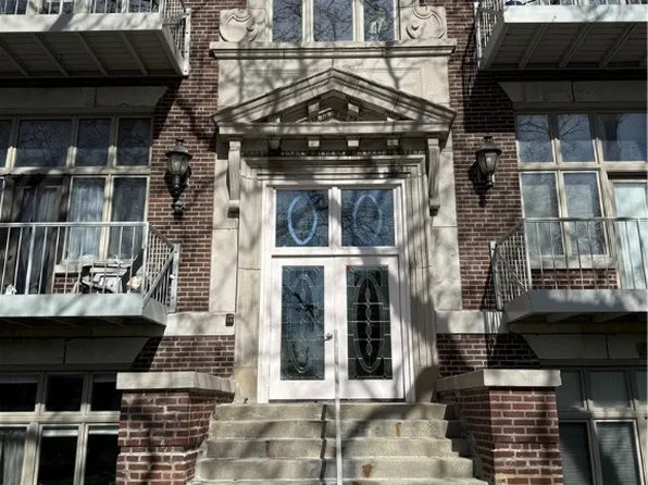 1000 2nd St Unit 304, Fairport Harbor, OH 44077