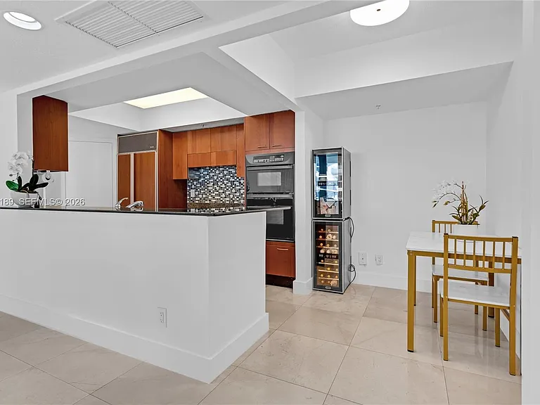 1500 Ocean Dr #505 — Photo 12