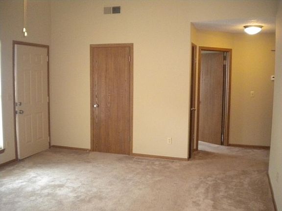 4th image of 6514 Flint St APT 106