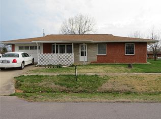 202 N Doyle St, Dixon, MO 65459