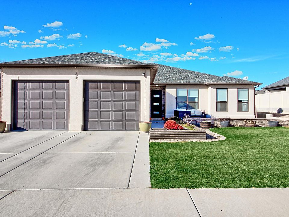 1st image of 681 Muirfield Dr