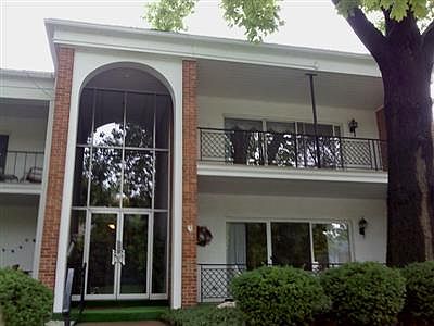 1st image of 3171 Southdale Dr #11