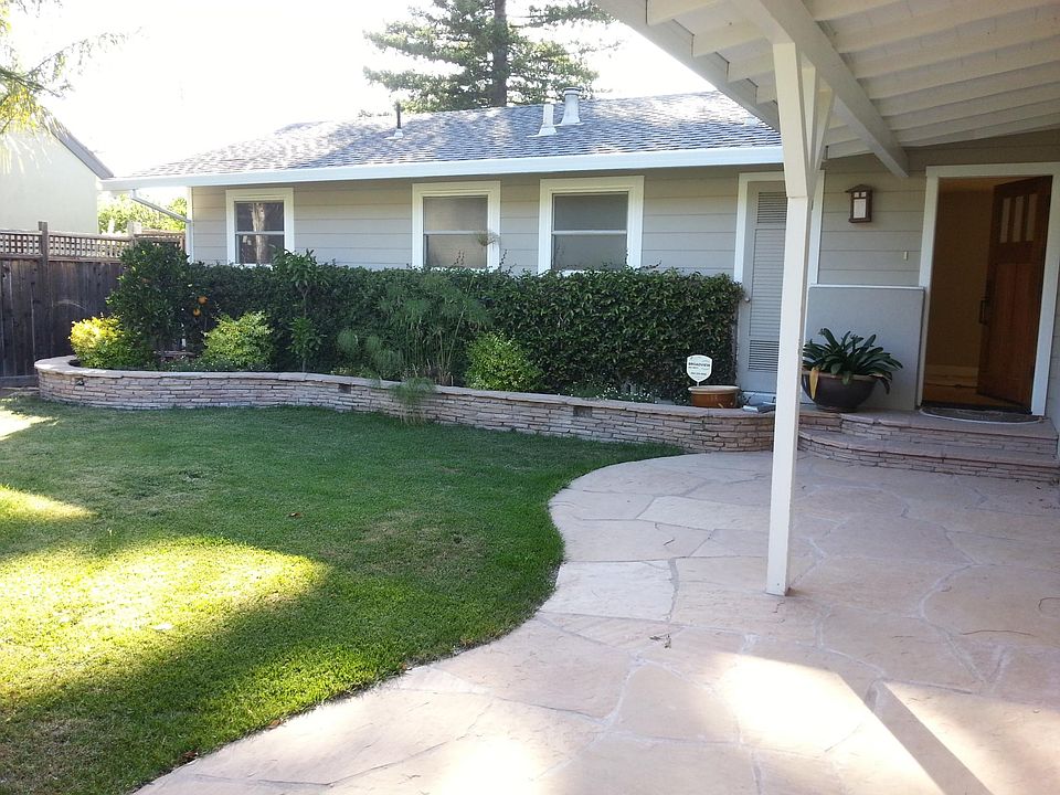 2nd image of 2566 Heatherstone Dr