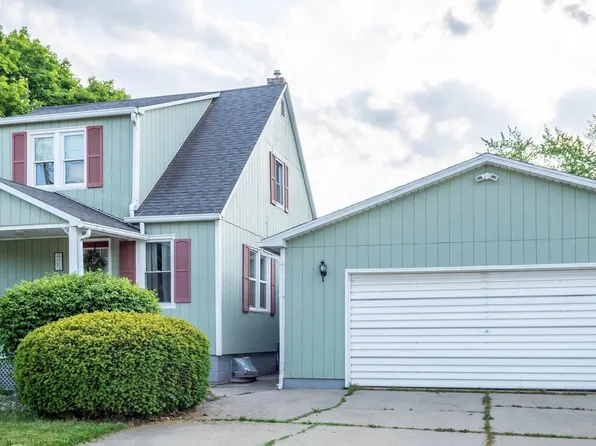 425 Harvard Ave, Alma, MI 48801